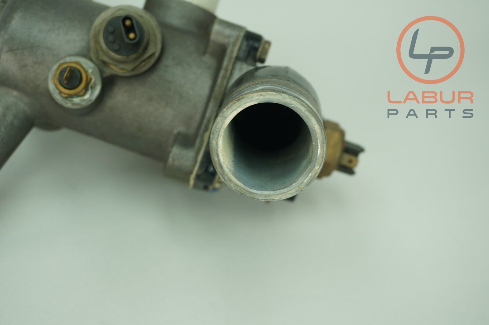 1981-1989 Rolls-Royce Silver Spur Spirit Water Thermostat Housing C525