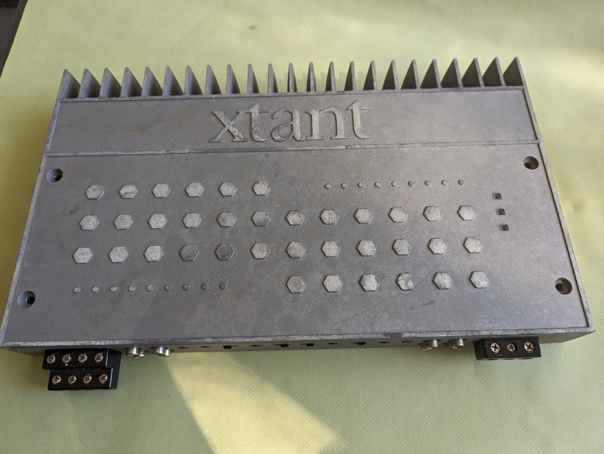 Xtant A4004 4channel Car Audio Amp 400watts Bridgeable 2ohm