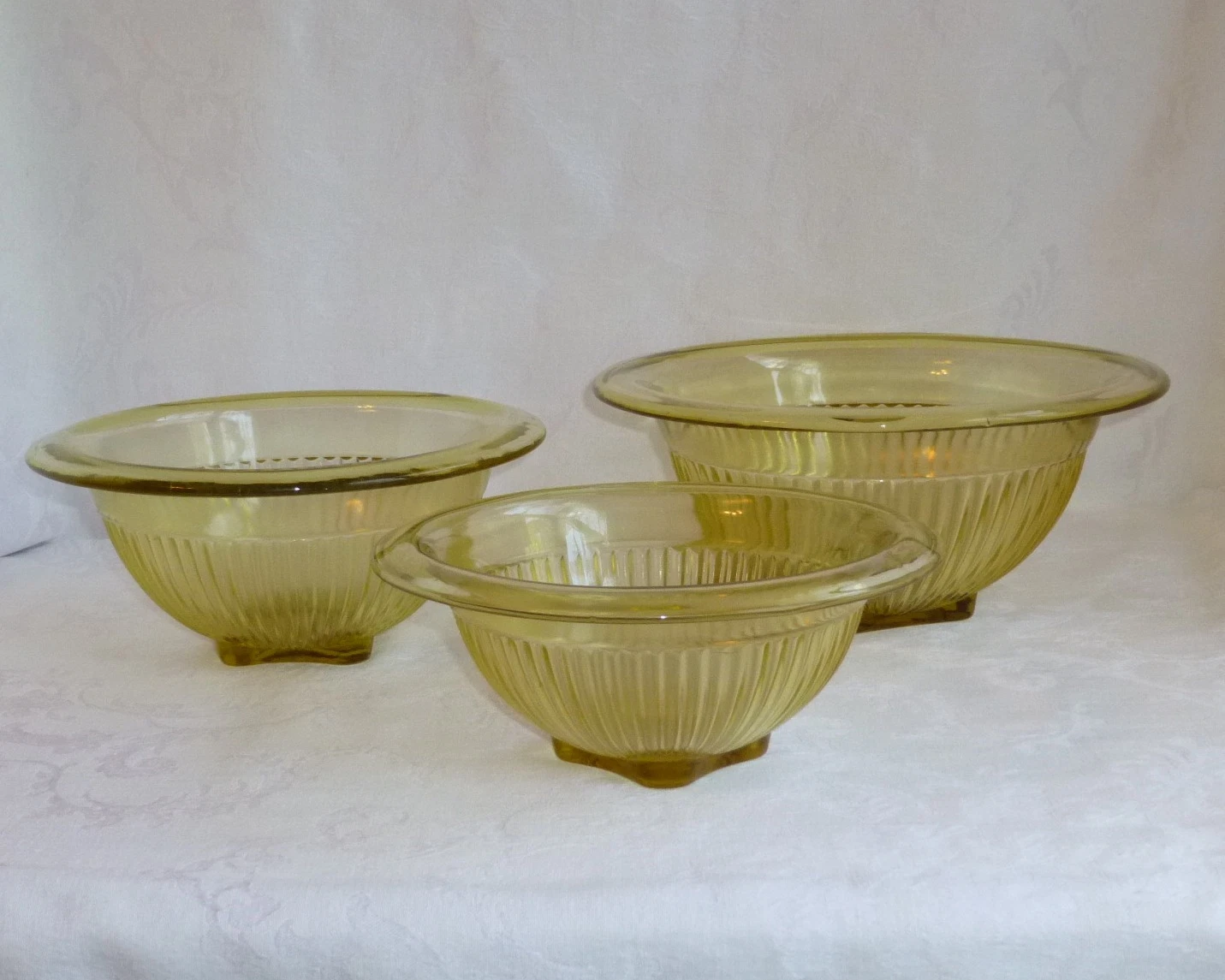 Yellow Depression Glass Rolled Edge Mixing Bowls Set of 3
Opens in a new window or tab