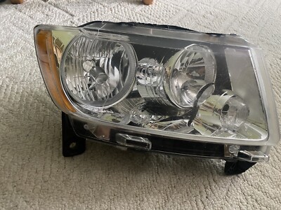 EAGLE EYES CS339-B001R HEADLIGHT Passenger Right 2011-13 JEEP GRAND CHEROKEE