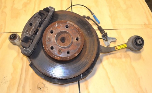 2006 BMW 530i Driver Front Carrier Spindle Control Arms Brake Caliper Rotor E60