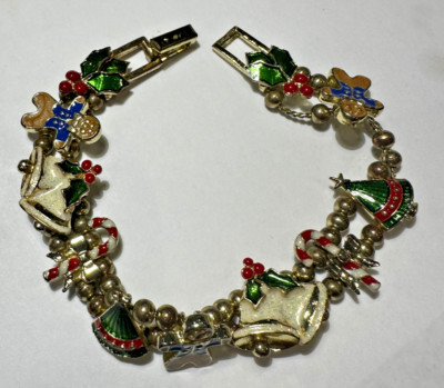 Avon Weihnachtsbaum Glocken Heilige Blume Grün Emaille Weiss Gold Ton 7.5 '' Band