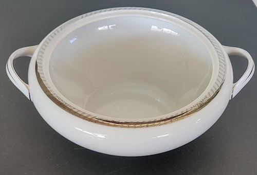 Sone China PLATINUM Bone China Covered Casserole #1925 **MINT - Picture 6 of 13