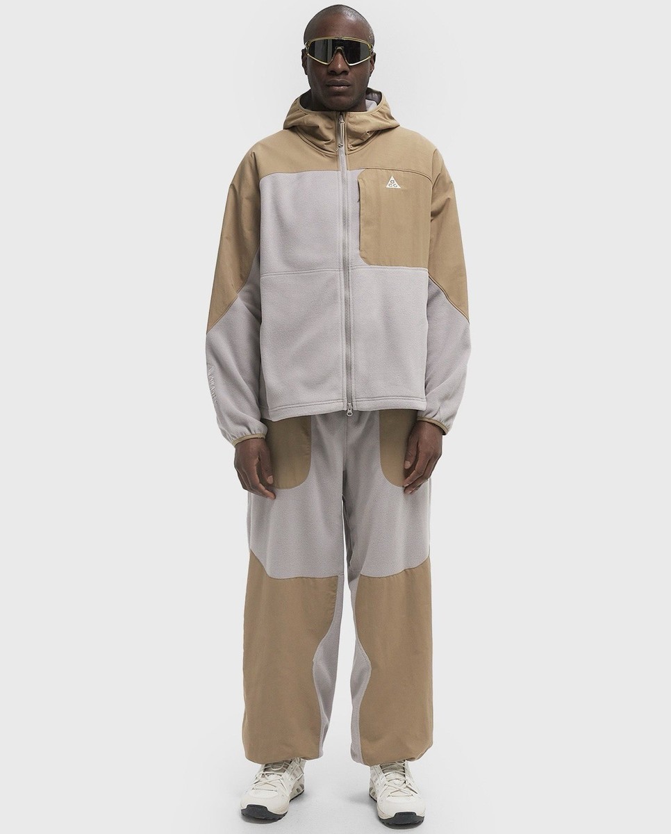 Nike ACG 'Wolf Tree' Plus Full Zip (Parachute Beige) MEDIUM Men's