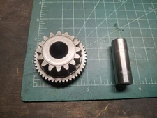 Honda TRX400EX Fourtrax ATV OEM Starter Reduction Gear 16T / 47T 28131-HN1-000