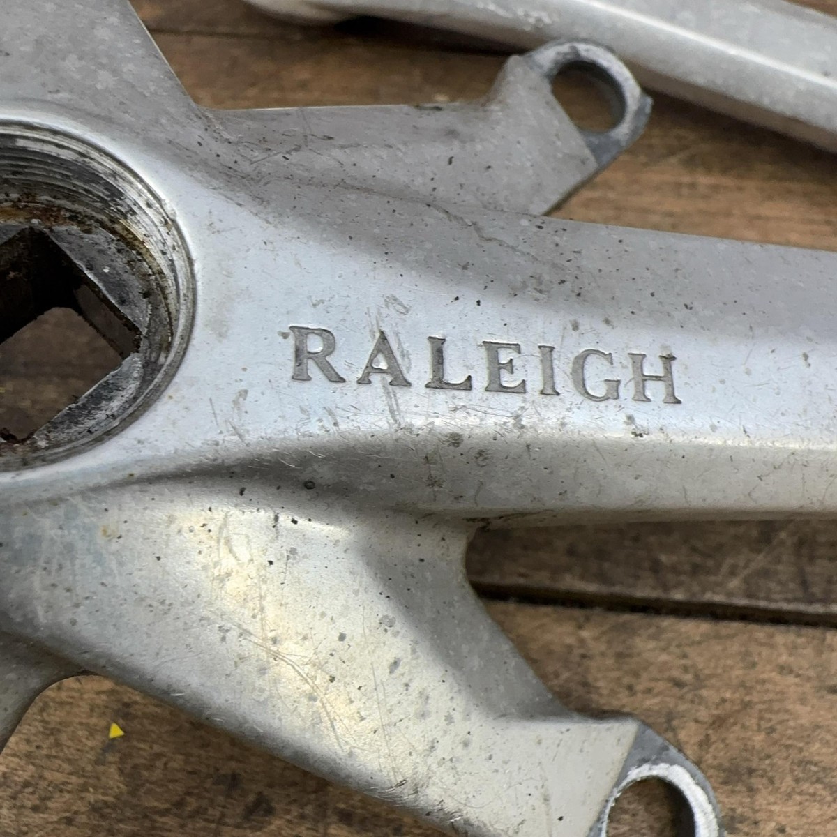 RAREIGH ラリー PUNK パンク RAREIGH ラリー PUNK パンク Vintage Raleigh Crankset 170mm 144 BCD