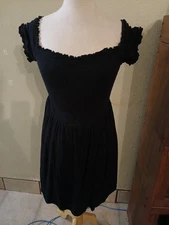 DIVIDED H&M WOMANS US SIZE 12 MADE IN INDIA