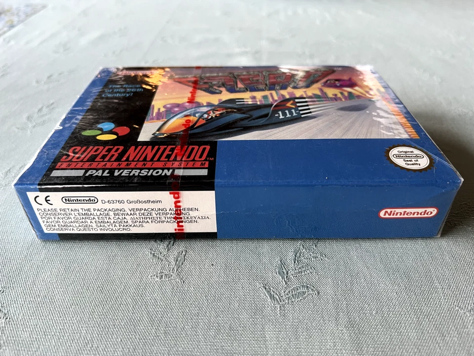 F-Zero - SNES (Sealed, Nintendo Stripe) PAL - Image 2 of 4