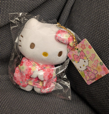 Hello Kitty Kirschblüte Sakura Kimono Plüschtier NEU VERSIEGELT