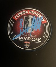 FLORIDA PANTHERS NICO STURM SIGNED 25’ SC Stanley Cup CHAMPIONS PUCK