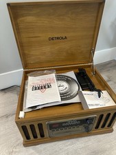 Detrola 4-in-1 Music Center-3 Speed Record Player, CD, Cassette AM/FM KM837