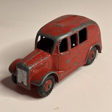 DINKY TOYS #250 Streamlined Fire Engine - Missing Ladder.