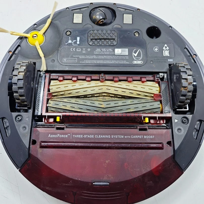 iRobot Roomba 980 Robot Vacuum Cleaner - For Parts - Image 4 of 4