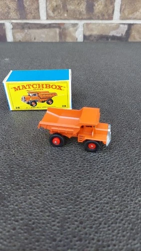Vintage 1968 Matchbox Lesney No. 28d Mack Dump Truck In Original Box
