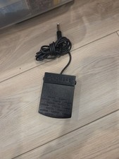 Yamaha FC5 Sustain Pedal for Electronic Keyboards and Digital Pianos