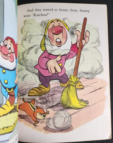 Vintage Children's Little Golden Book ~ SEVEN DWARFS FIND A HOUSE ~ Disney T3943 - Picture 10 of 11