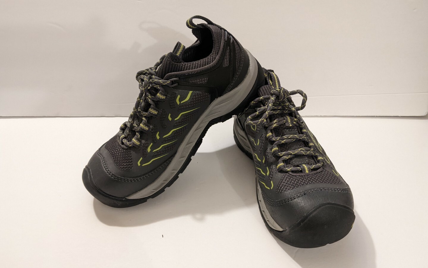 KEEN Womens Flint 2 Sport Low Magnet Black Safety Shoes Size 6W (2090799)