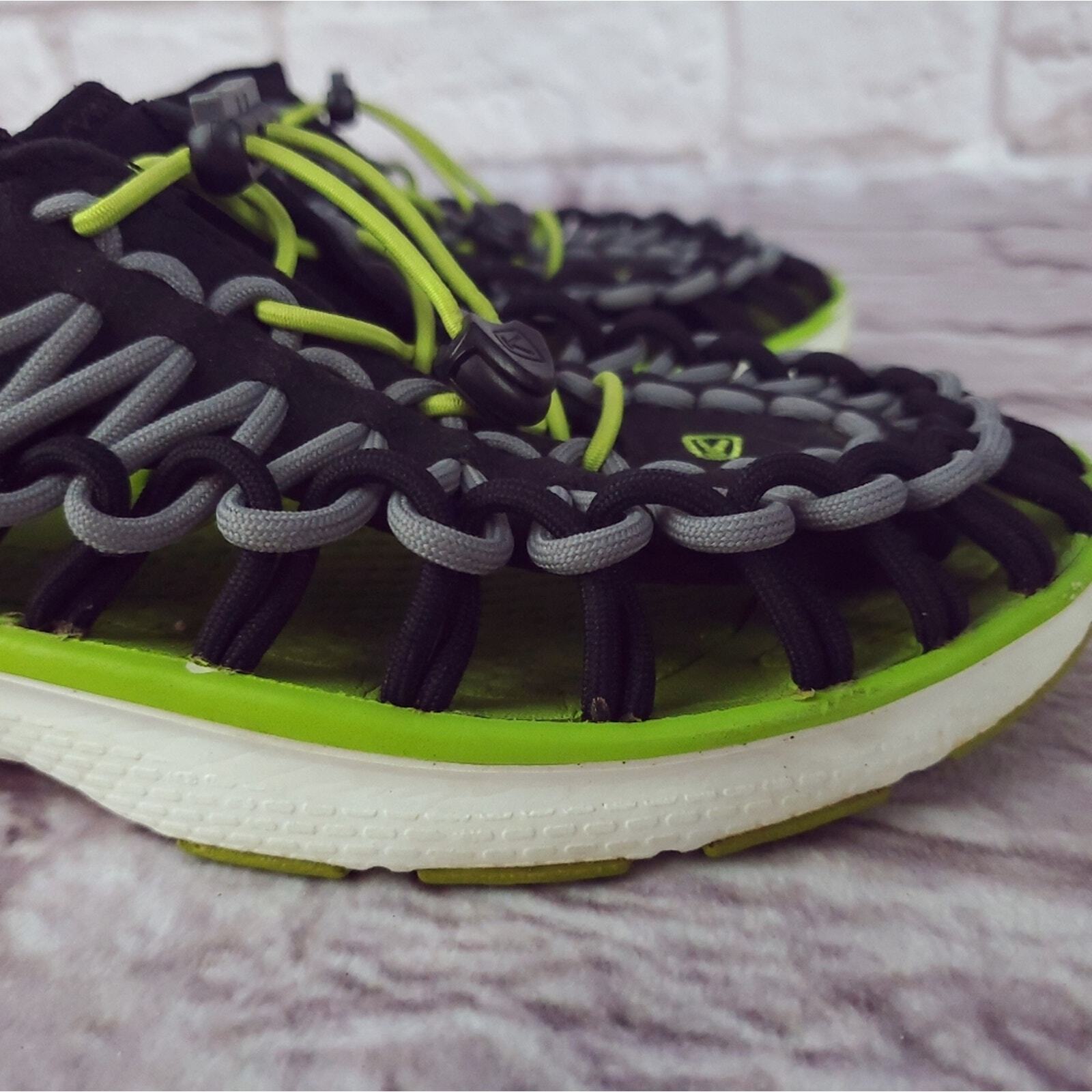 Keen uneek scarpe da acqua elastiche sandalo giovanile taglia 3 nero verde