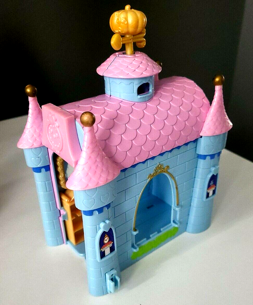 Disney Princess Royal Boutique Collectible - Cinderella's Royal Stable