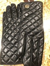 NWT - MICHAEL KORS Black Leather Quilted Gloves MK logo - size Medium 89