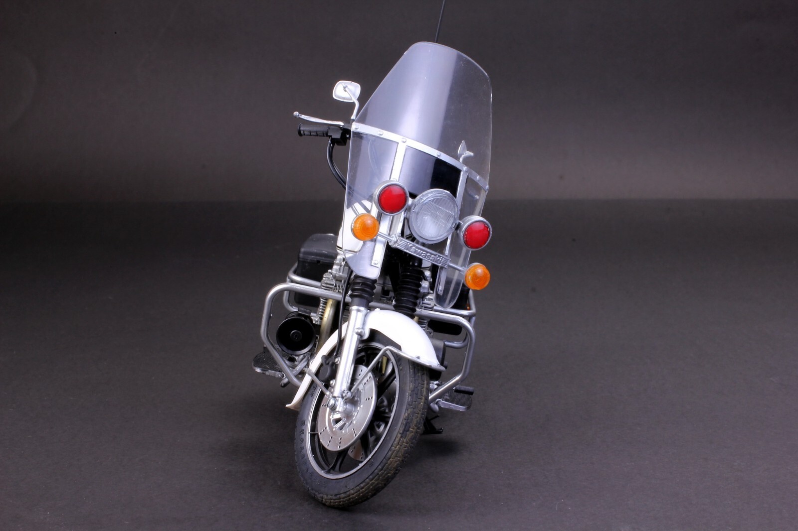 (PreOrder) Pro Built Model 1/12 KAWASAKI KZ1000 'CHIPS' Police Motorcycle eBay