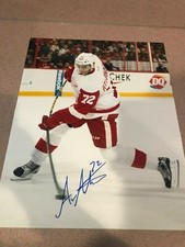 ANDREAS ATHANASIOU Detroit Red Wings Signed 16