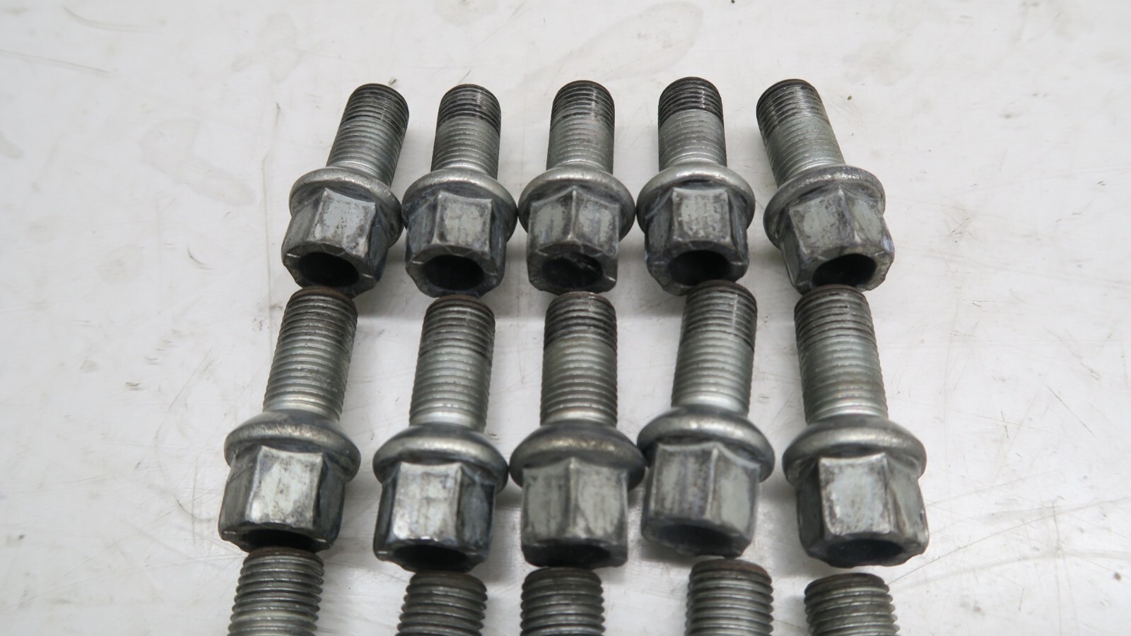 20192021 Volkswagen Jetta MK7 OEM Lug Nuts Set Of 20 eBay