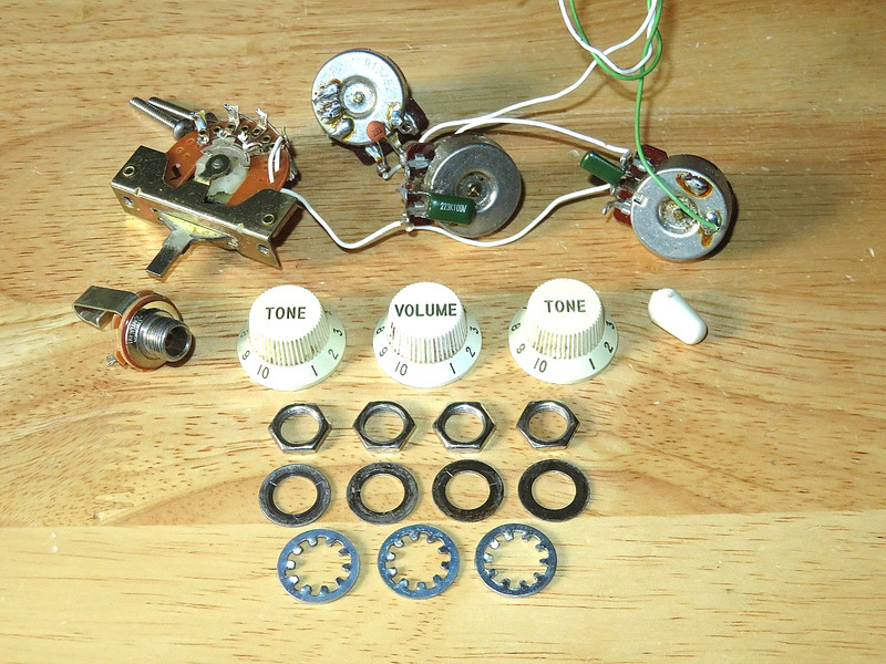 G&L 1996 USA White Legacy Electronic Control Pots Harness