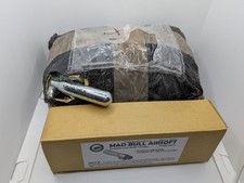 ? Mad Bull Airsoft Portable CO2 Refill Charger (XC03) & 100x 12g CO2 Cartridges