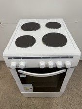 ESSENTIALS CFSEWH18 50 cm Electric Solid Plate Cooker - White