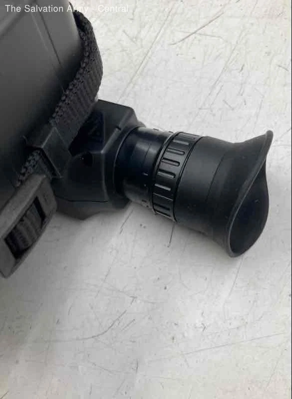 JVC GR-AX210U Black 12x Hyper Zoom VHS Compact Camcorder With Case - Image 4 of 4