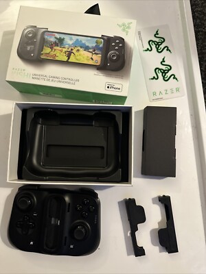 Razer Kishi V1 Mobile Game Controller for iPhones With Lightening Connector