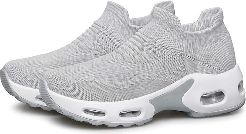 doussprt walking shoes