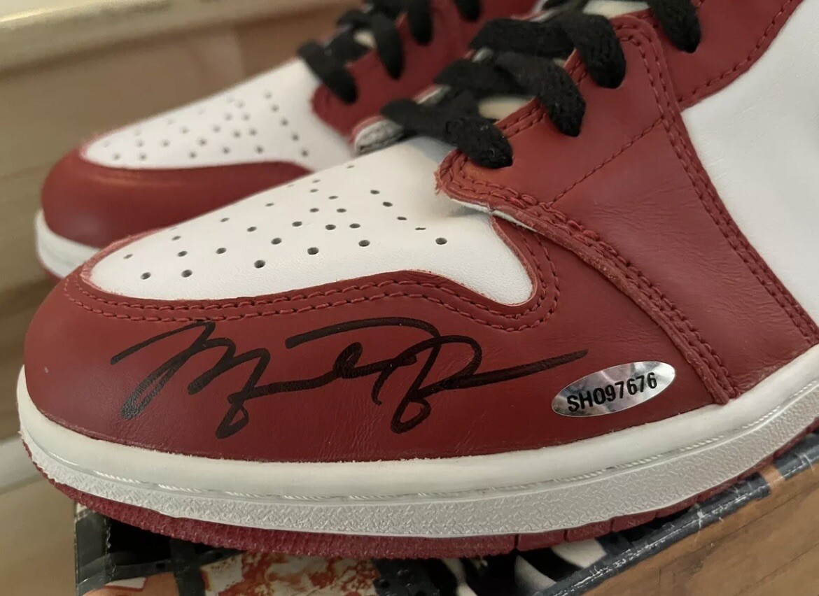 Michael Jordan SIGNED UDA AUTO DS NIB 1994 Nike Air Jordan 1 Michael Jordan SIGNED UDA AUTO DS NIB 1994 Nike Air Jordan 1
