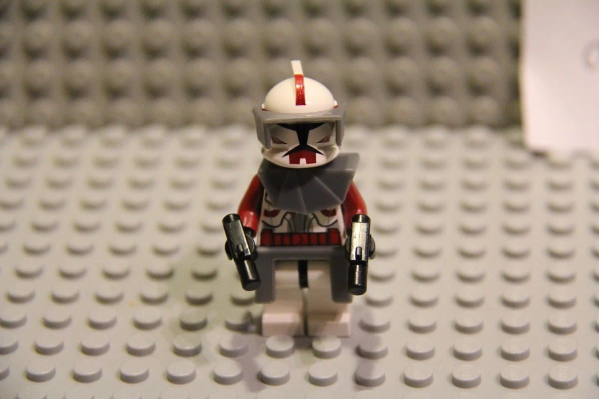 LEGO Star Wars Clone Trooper Commander Fox Phase 1 sw0202a from set 7681 1