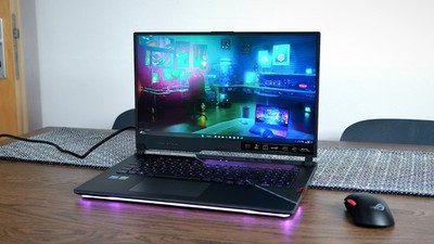 Asus Strix 17'' HD Ryzen 6900HX RTX 3060 16GB/1TB