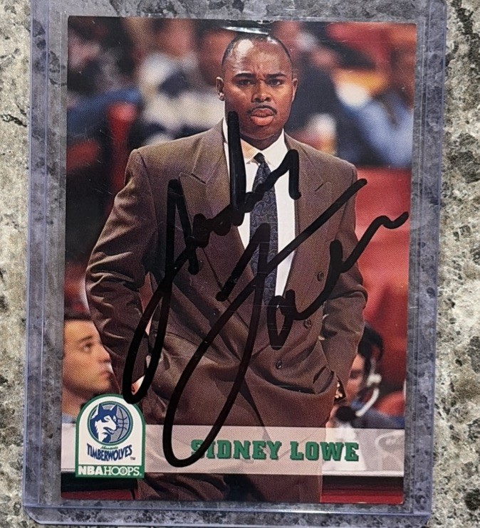 Sidney Lowe 1993 Skybox NBA Hoops Hornets authentic autographed card Coach TTM