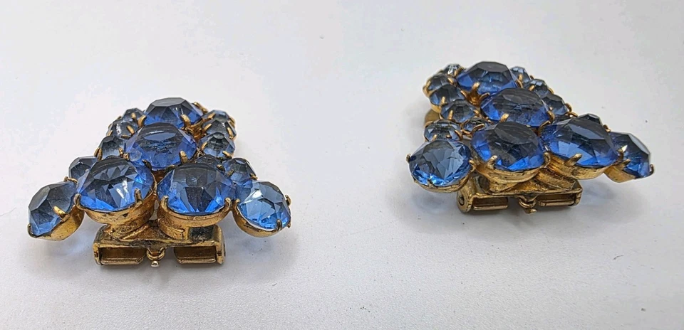 Vintage Czechoslovakia Blue Faceted Glass Pair Of Dress Clips, Gold Tone Setting - Image 4 of 4