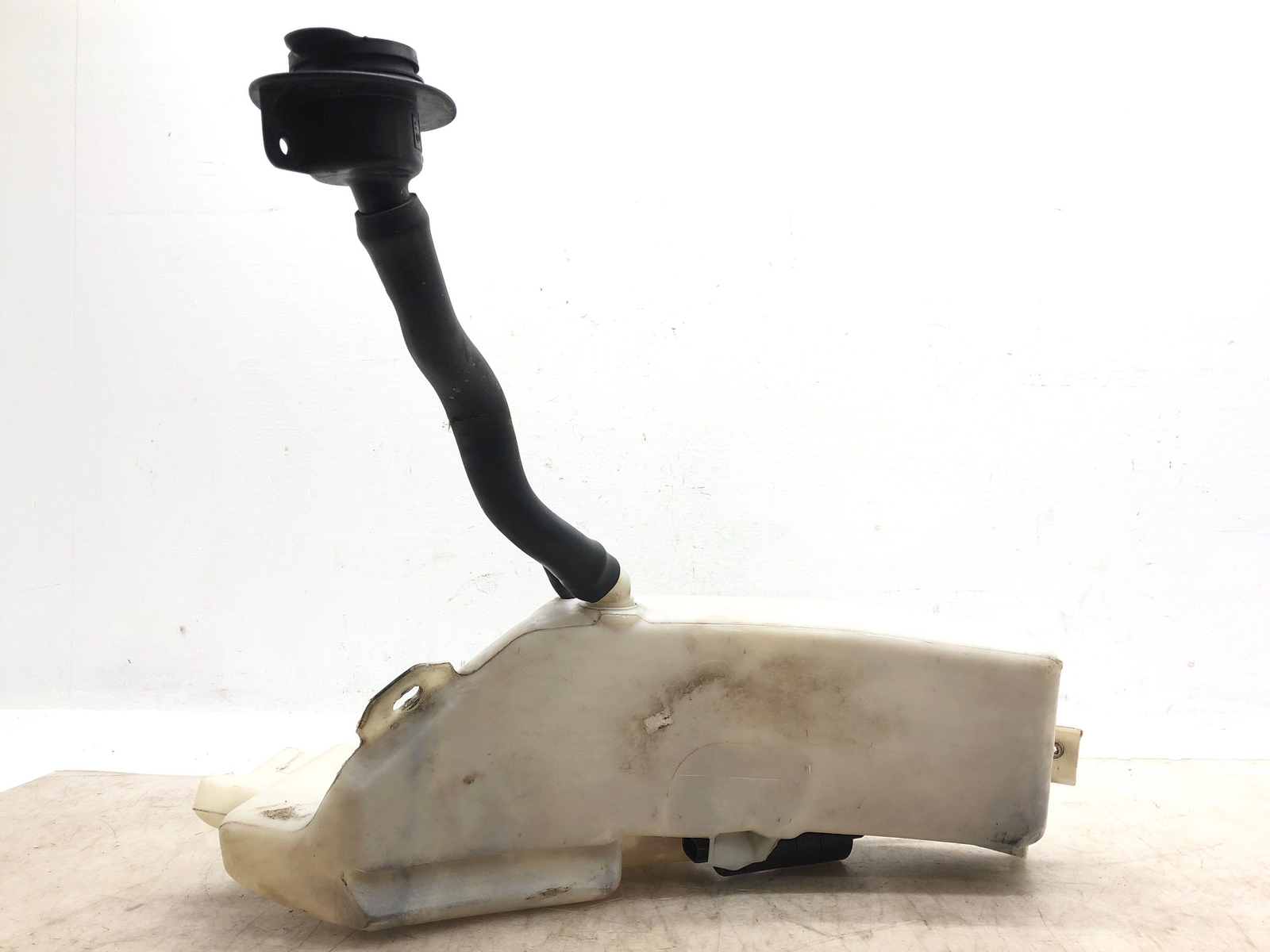 2006-2012 BENTLEY CONTINENTAL WINDSHIELD WASHER FLUID RESERVOIR TANK 3W0955453B