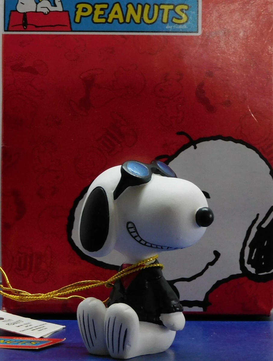 Peanuts Snoopy Joe Cool Westland Porcelain Mini Figurine MIB Peanuts Snoopy Joe Cool Westland Porcelain Mini Figurine MIB