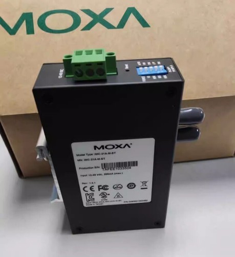 MOXA IMC 21GA LX SC Convertitore multimediale industriale Gigabit Ethernet  to fibra, modalità singola 10 km, SC, da  10 a 60 °C, convertitore multimediale industriale da 10/100/1000BaseTX a