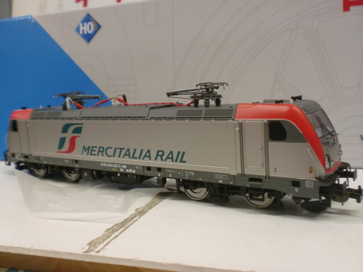 Uno Scooter Spedire Moto Con Trenitalia Padova Trasporto Scooter