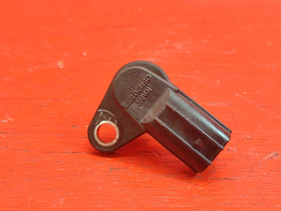 Sensor de posición del árbol de levas Denso 196-3101 OEM para Mazda 626 1998-2002 2,0 L  Foto 2 de 4