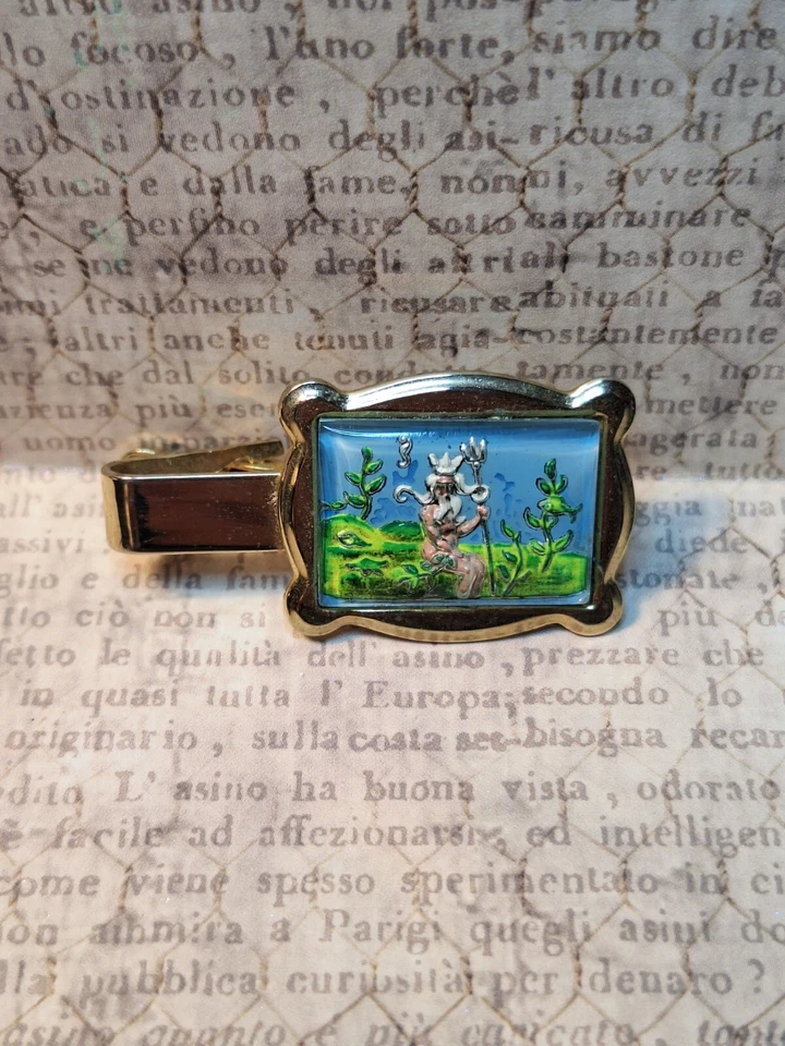 FIGURA de vidrio vintage Merman con TRIDENTE bajo el mar barra de corbata clip Foto 2 de 4