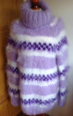 Handgestrickter Langhaar Flauschiger Mohair Rollkragen Pullover Flieder Lila Weiß L
