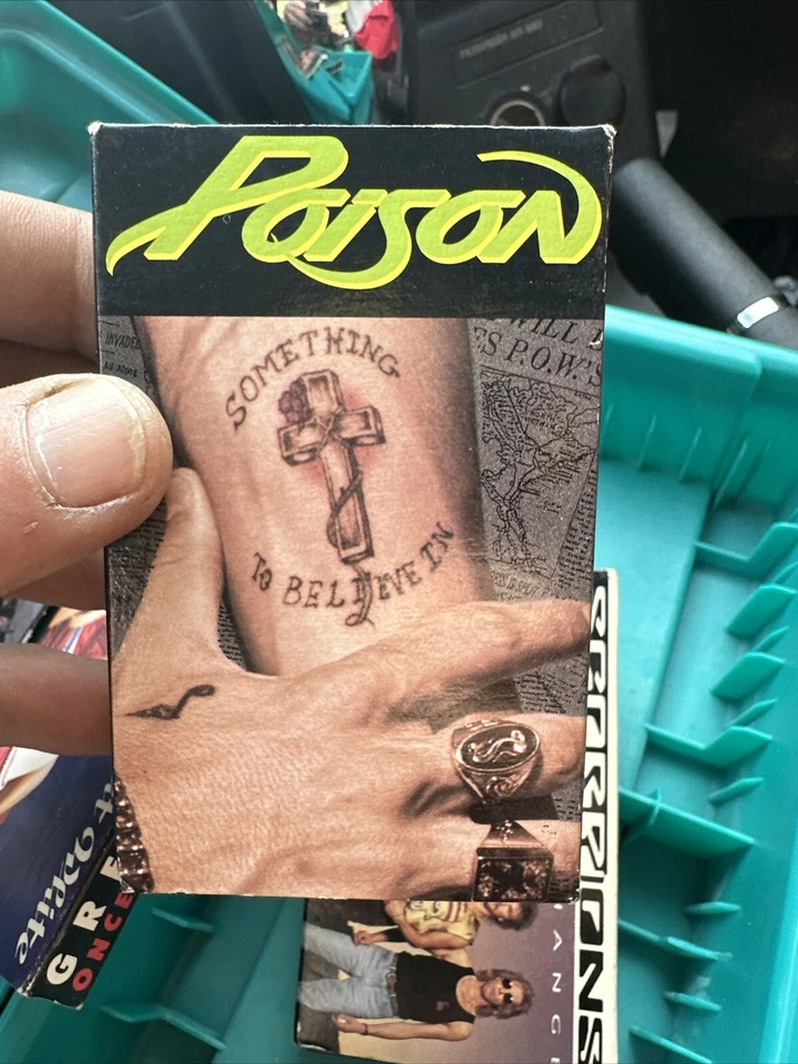 Lot Of 6 80s ROCK Cassette Singles Poison Scorpions Great White Motley Crue GNR! — 第 2/4 张图片