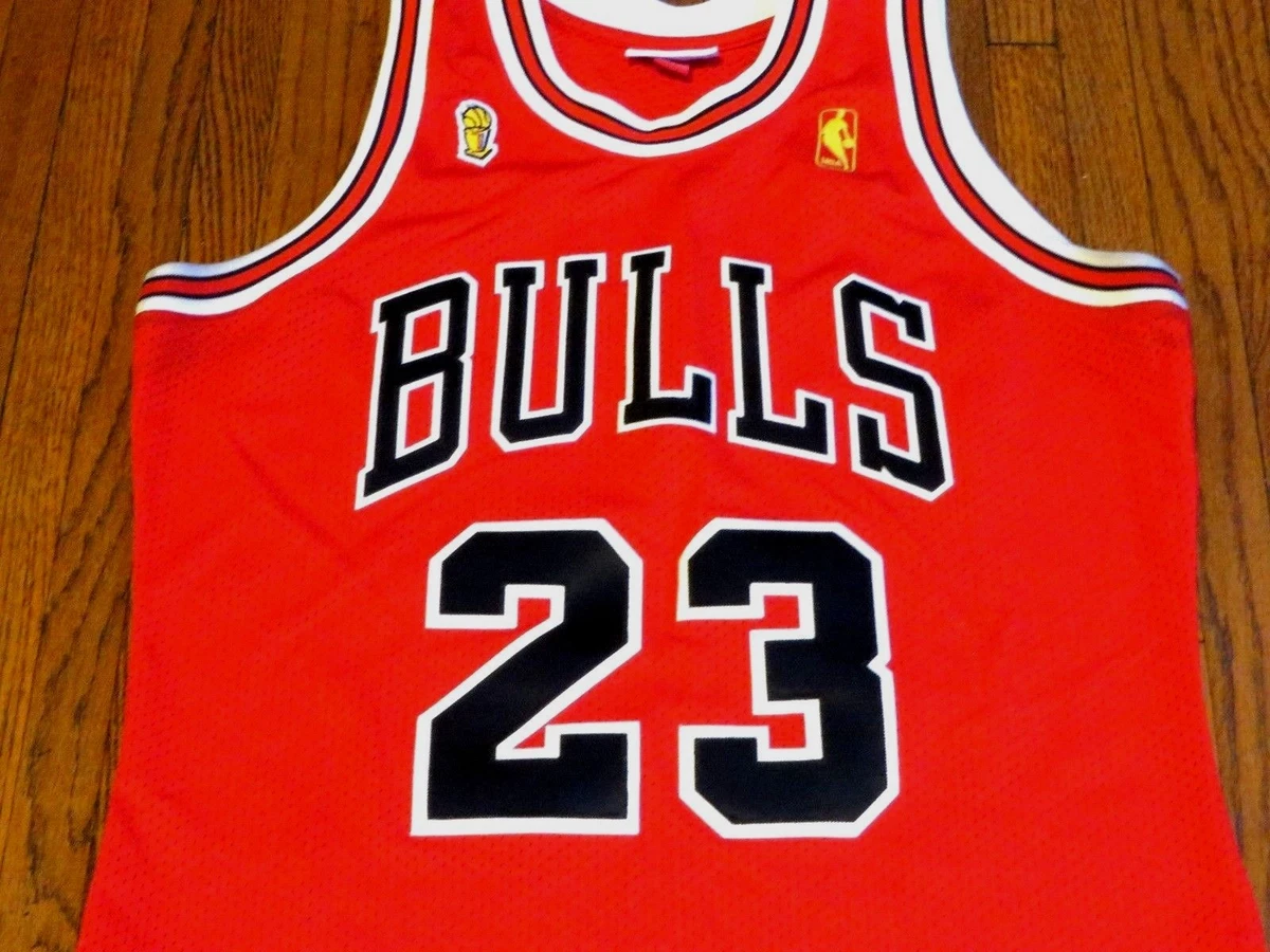 Mitchell And Ness x NBA Men Chicago Bulls Michael Jordan Jersey -  Alternative 96 (black)