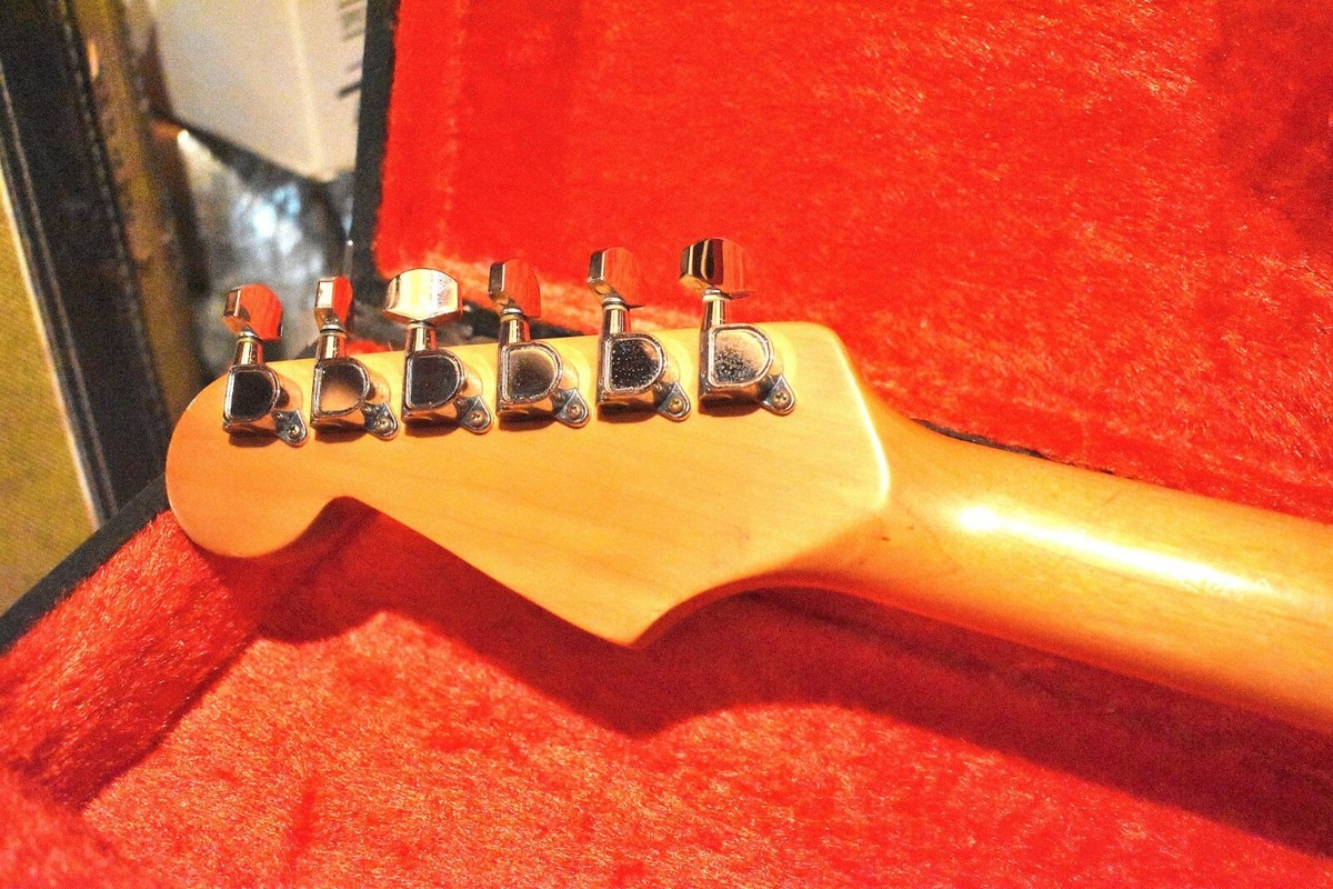 90年代　fender squier Stratocaster 良ネック Vintage 90's Fender Squier Series Strat Silver Logo MIK