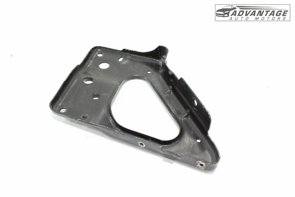 2015-2019 CHEVROLET SILVERADO 2500 HD BATTERY TRAY SUPPORT BRACE BRACKET OEM - Image 2 of 4