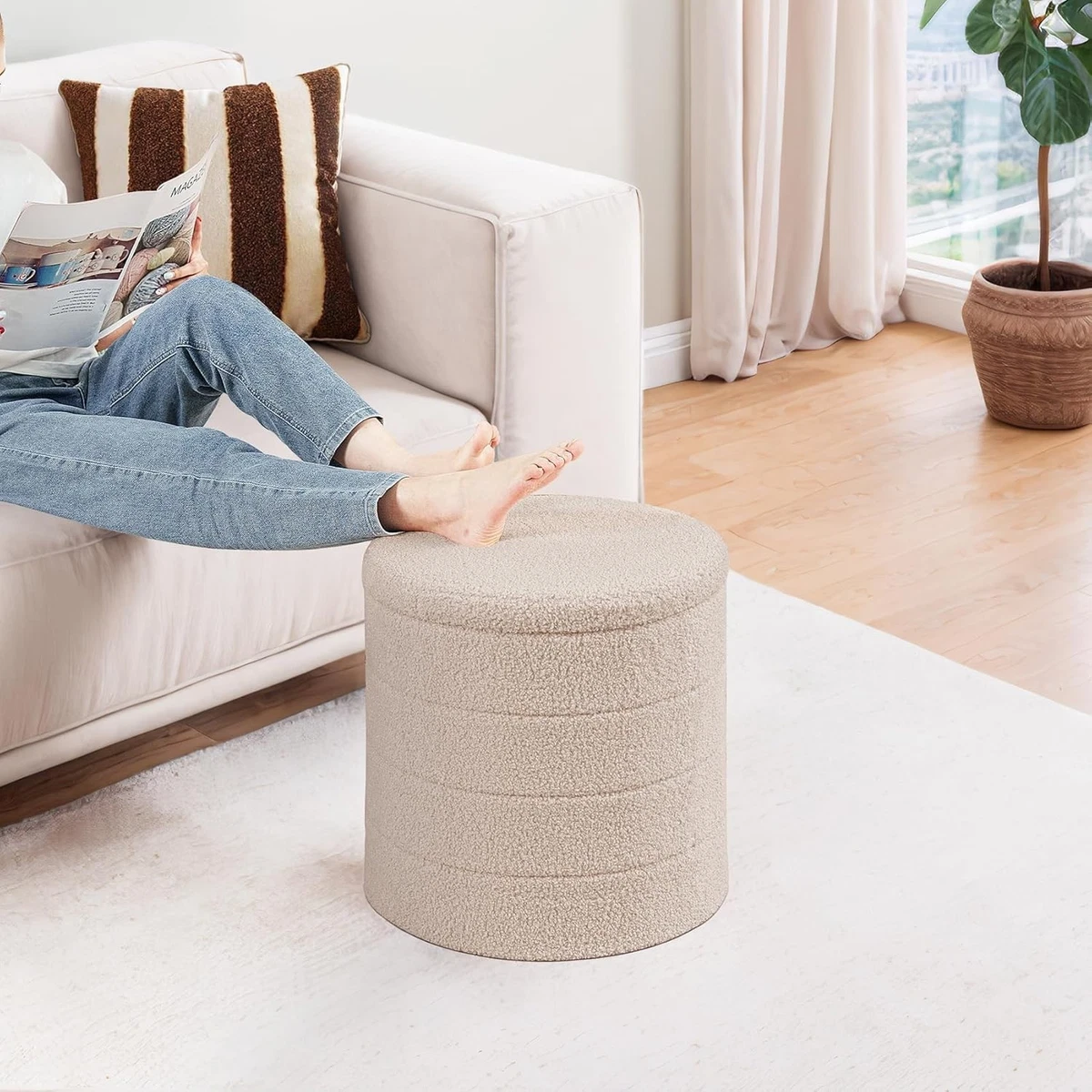 Versatile 29.9 Inch Velvet Sherpa Ottoman - Stylish Storage Solution in Beige